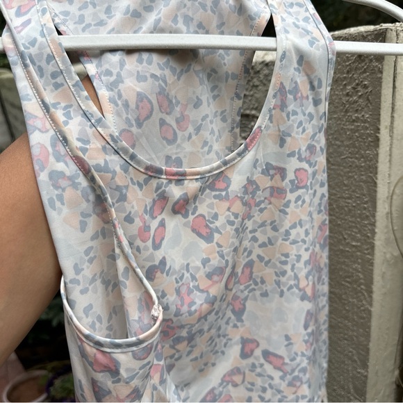 Anthropologie Medium Hologram Tank Annette Crop Top Yoga Leopard Free People - Picture 8 of 8